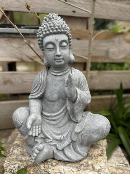 LIEBEVOLLER GARTEN BUDDHA