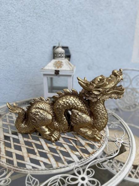 GROSSER FENG SHUI DRACHE